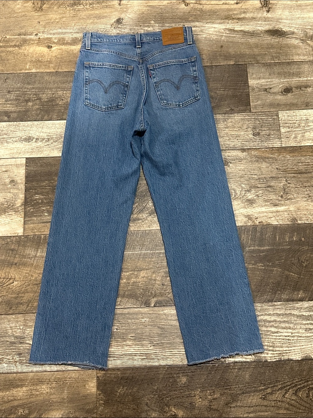 Levi’s Ribcage Straight - Picture 5 of 7